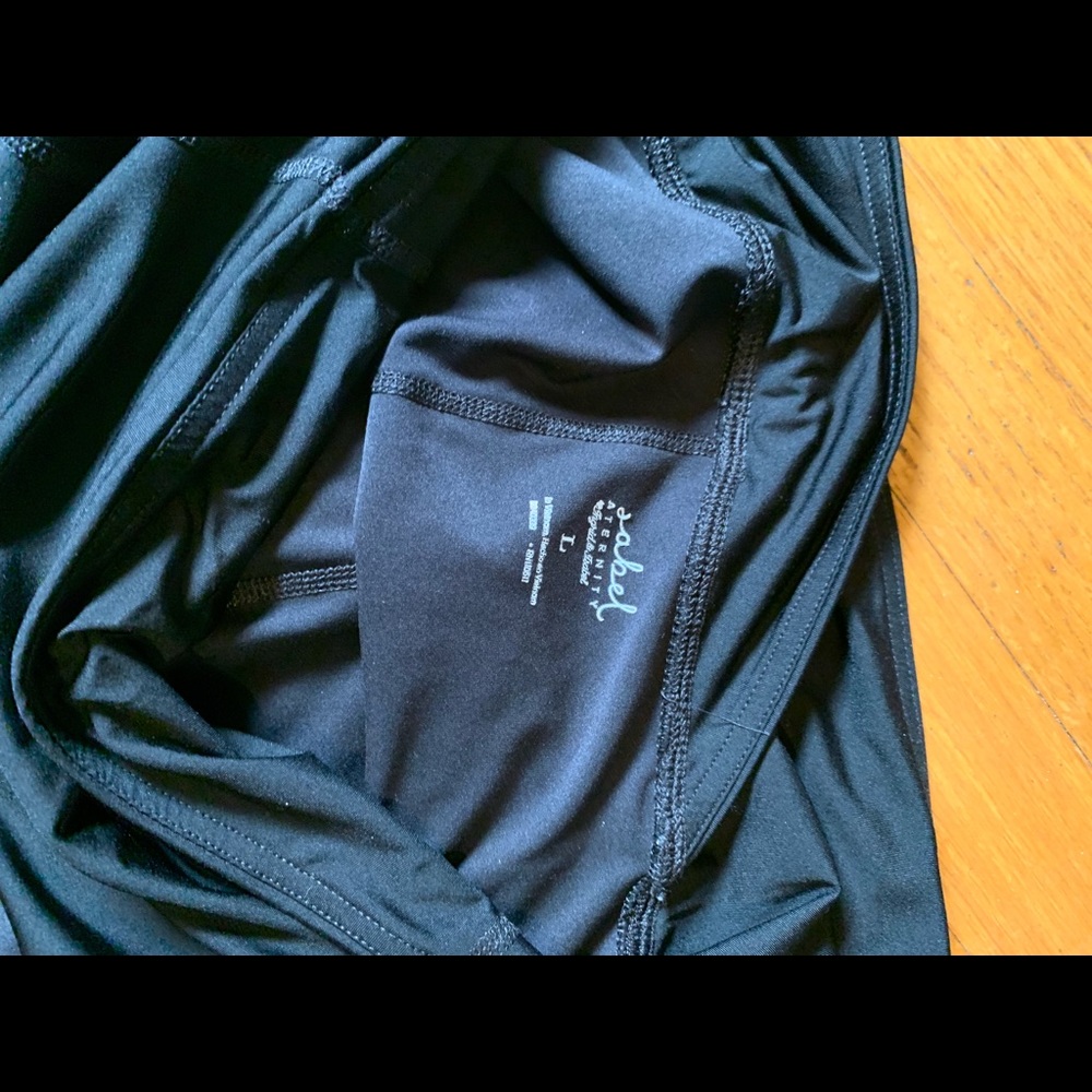 Maternity Activewear Set - Picture 2 of 4